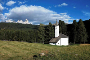 Das Bergkirchlein in Bellamonte